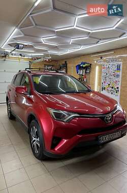 Внедорожник / Кроссовер Toyota RAV4 2016 в Харькове