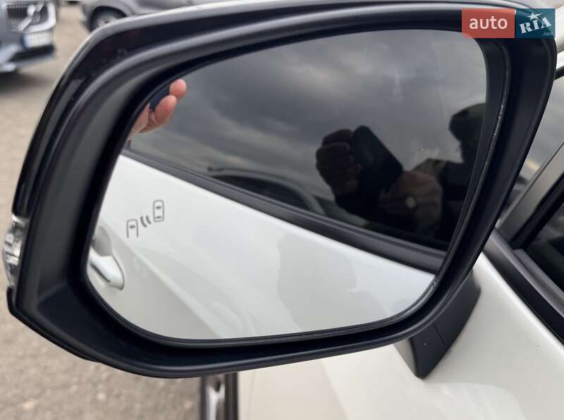 Внедорожник / Кроссовер Toyota RAV4 2019 в Киеве фото 10 Внедорожник / Кроссовер Toyota RAV4 2019 в Киеве