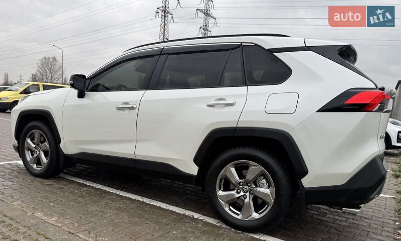 Внедорожник / Кроссовер Toyota RAV4 2019 в Киеве фото 7 Внедорожник / Кроссовер Toyota RAV4 2019 в Киеве