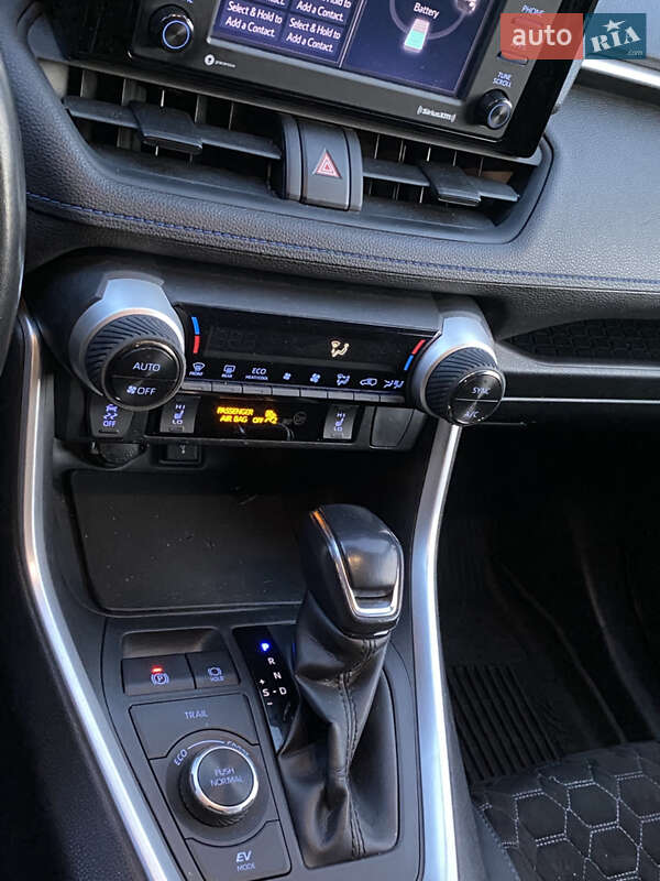 Внедорожник / Кроссовер Toyota RAV4 2022 в Самборе