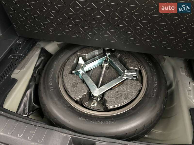 Внедорожник / Кроссовер Toyota RAV4 2019 в Чернигове фото 15 Внедорожник / Кроссовер Toyota RAV4 2019 в Чернигове