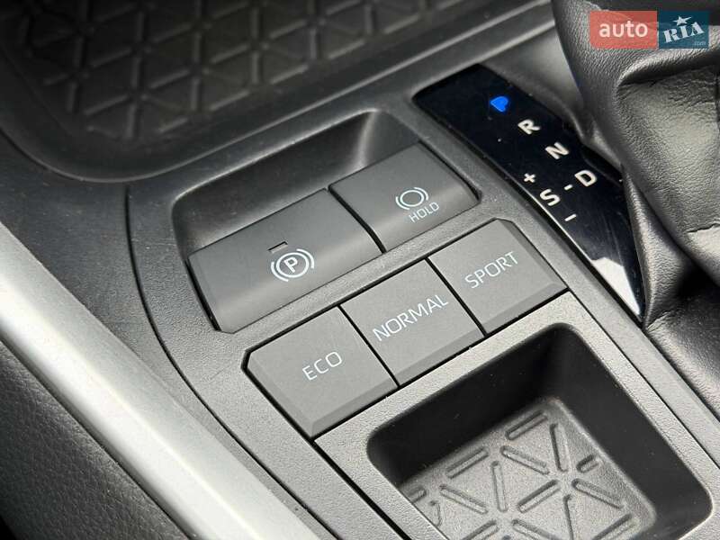 Внедорожник / Кроссовер Toyota RAV4 2020 в Кривом Роге фото 61 Внедорожник / Кроссовер Toyota RAV4 2020 в Кривом Роге