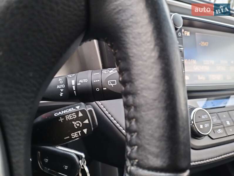 Внедорожник / Кроссовер Toyota RAV4 2018 в Ровно фото 16 Внедорожник / Кроссовер Toyota RAV4 2018 в Ровно
