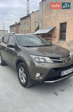 Позашляховик / Кросовер Toyota RAV4 2013 в Львові
