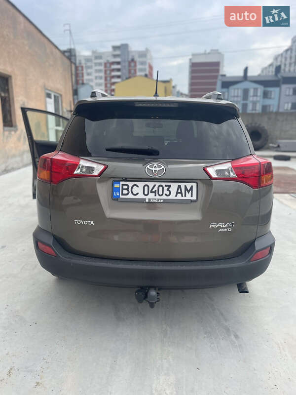 Внедорожник / Кроссовер Toyota RAV4 2013 в Львове