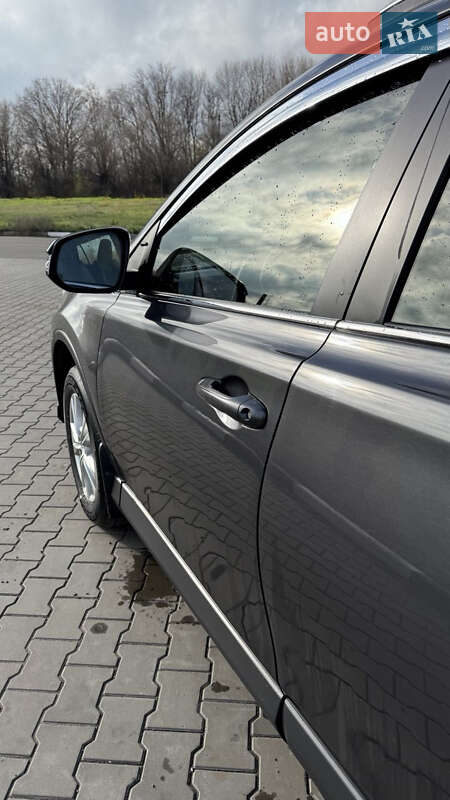 Внедорожник / Кроссовер Toyota RAV4 2016 в Киеве