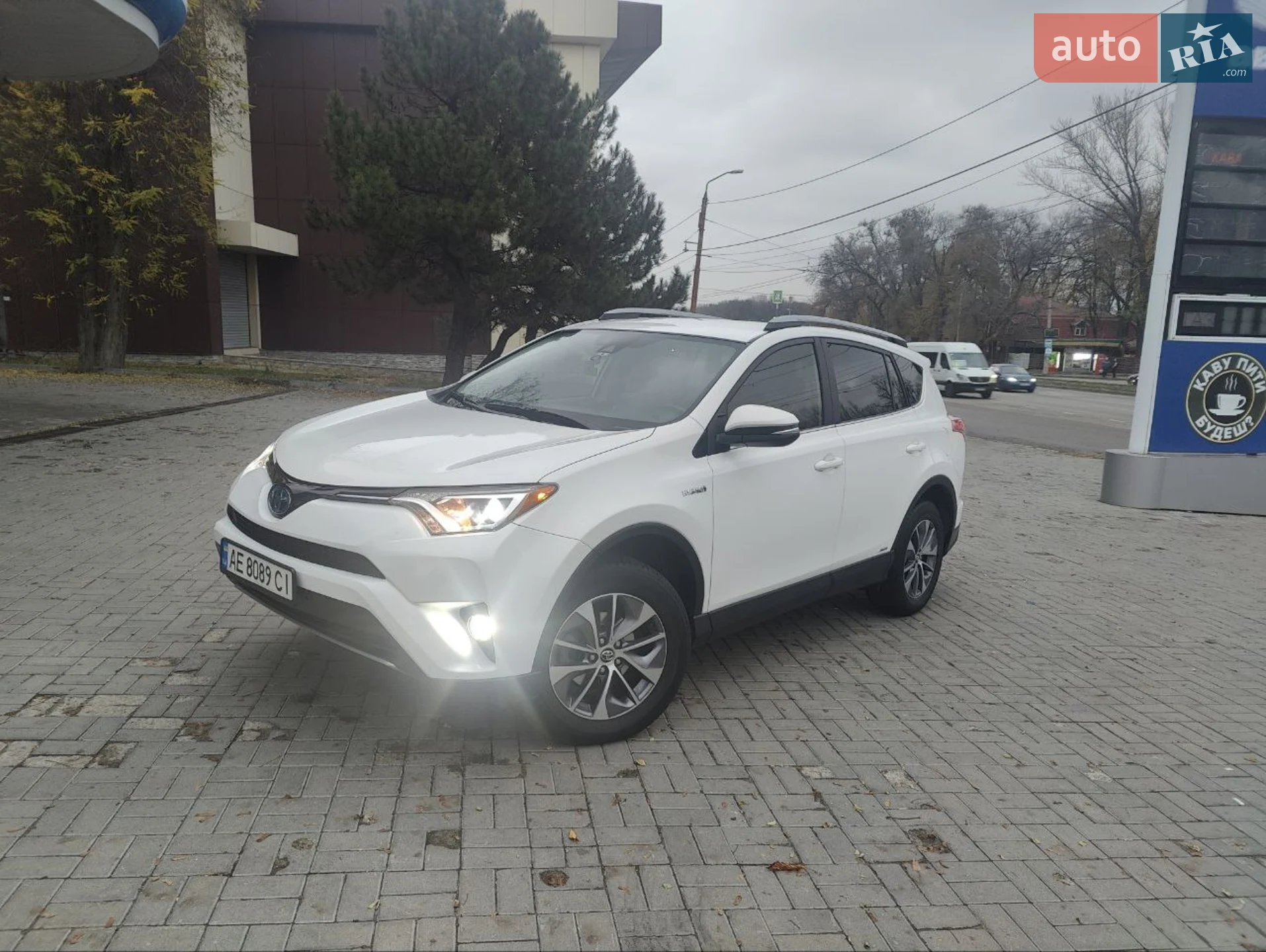 2018 Toyota RAV 4 - мініатюра 6
