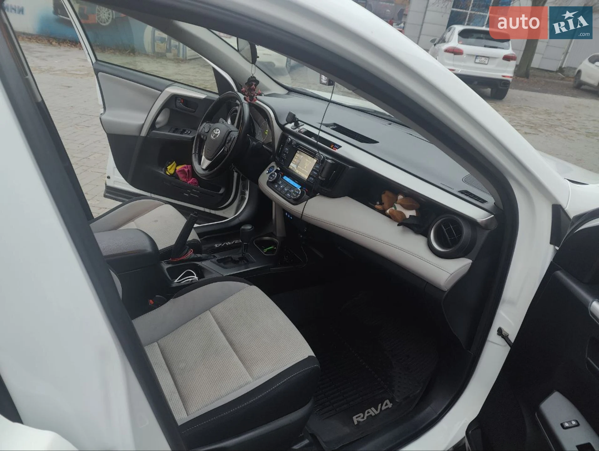 2018 Toyota RAV 4 - мініатюра 15