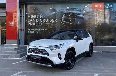 Внедорожник / Кроссовер Toyota RAV4 2020 в Одессе
