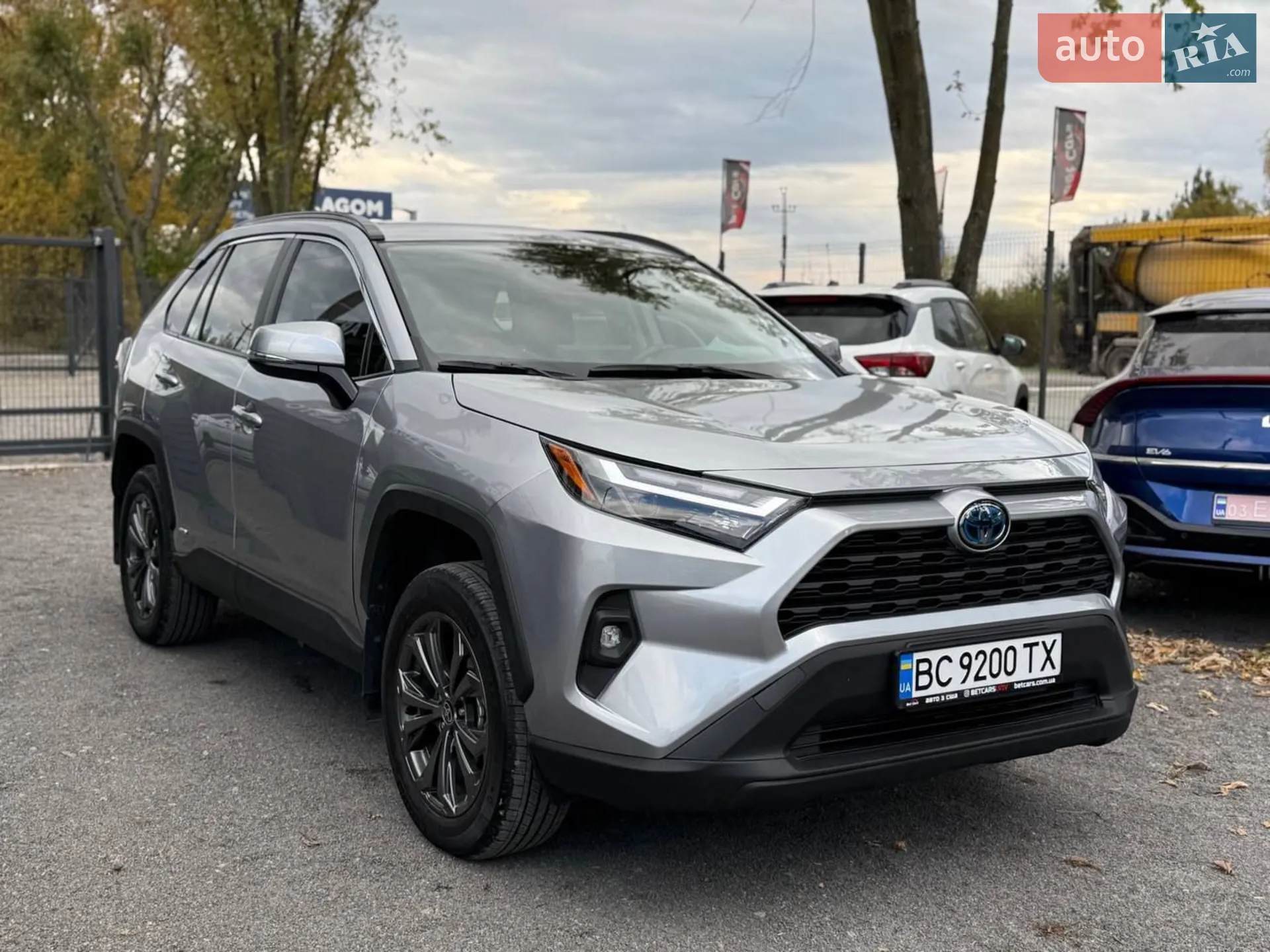 2024 Toyota RAV 4 - фото 1
