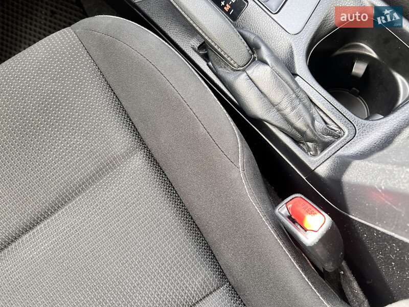 Внедорожник / Кроссовер Toyota RAV4 2018 в Нововолынске фото 87 Внедорожник / Кроссовер Toyota RAV4 2018 в Нововолынске