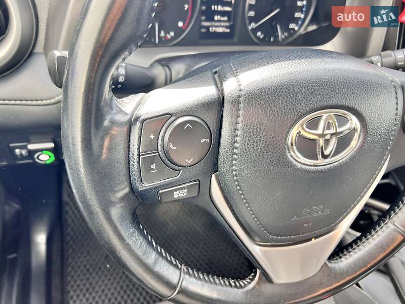 Внедорожник / Кроссовер Toyota RAV4 2018 в Нововолынске фото 99 Внедорожник / Кроссовер Toyota RAV4 2018 в Нововолынске