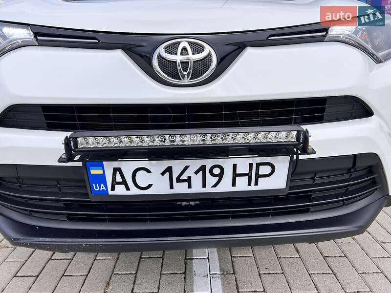 Внедорожник / Кроссовер Toyota RAV4 2018 в Нововолынске фото 109 Внедорожник / Кроссовер Toyota RAV4 2018 в Нововолынске