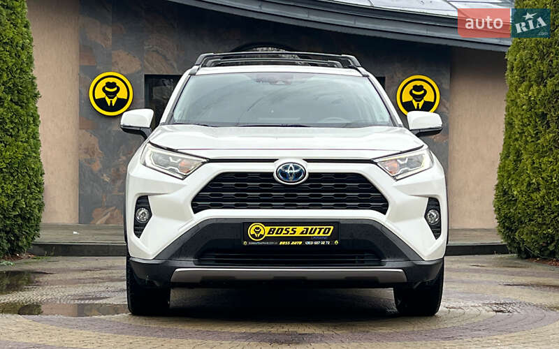 Позашляховик / Кросовер Toyota RAV4 2021 в Львові