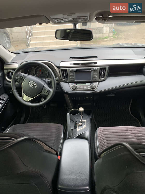 Внедорожник / Кроссовер Toyota RAV4 2013 в Одессе