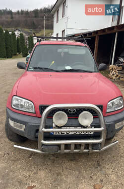 Позашляховик / Кросовер Toyota RAV4 1998 в Косові