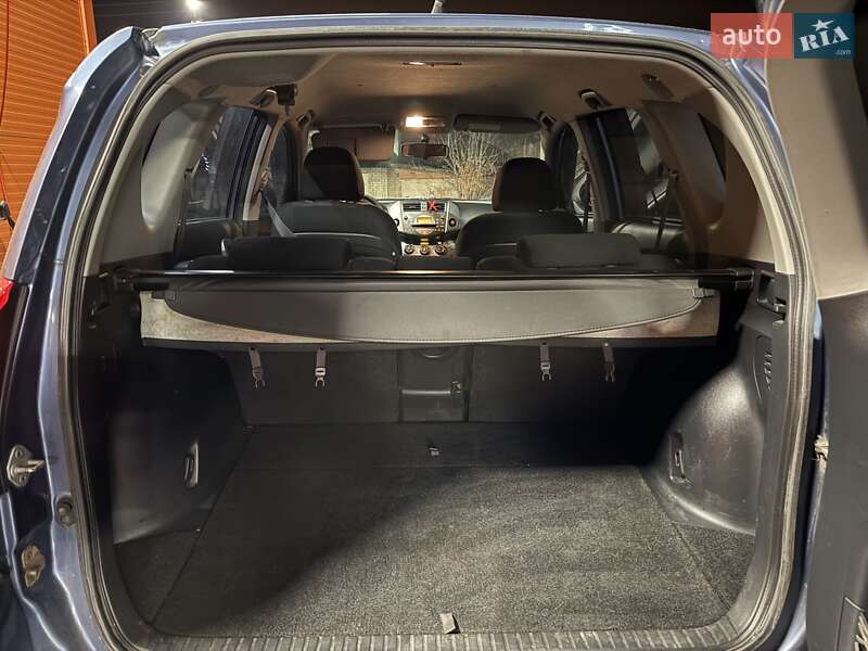 Позашляховик / Кросовер Toyota RAV4 2007 в Харкові