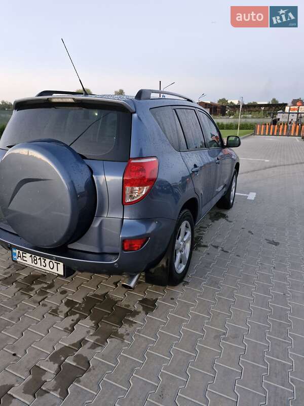 Позашляховик / Кросовер Toyota RAV4 2006 в Вінниці