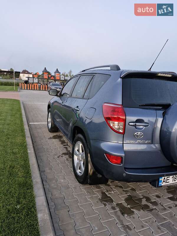 Позашляховик / Кросовер Toyota RAV4 2006 в Вінниці