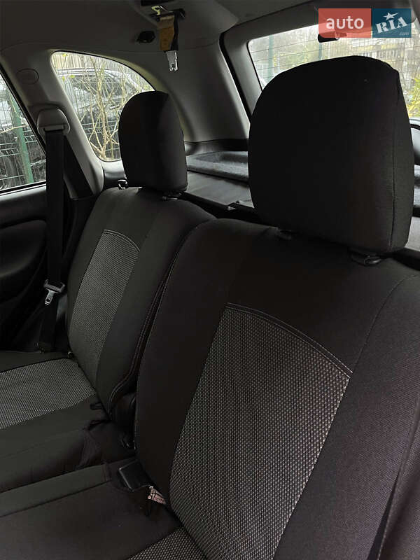 Внедорожник / Кроссовер Toyota RAV4 2004 в Киеве фото 9 Внедорожник / Кроссовер Toyota RAV4 2004 в Киеве