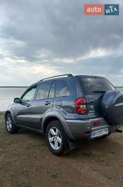 Позашляховик / Кросовер Toyota RAV4 2004 в Києві