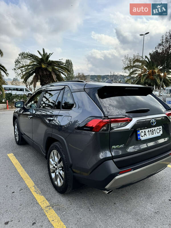 Внедорожник / Кроссовер Toyota RAV4 2022 в Одессе