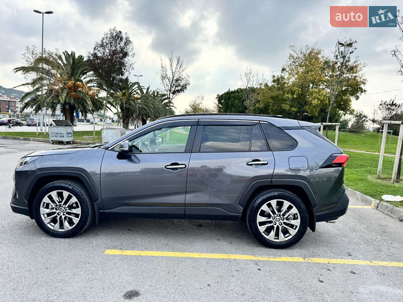 Внедорожник / Кроссовер Toyota RAV4 2022 в Одессе