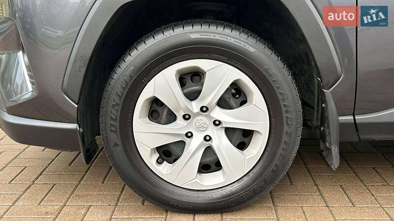 Внедорожник / Кроссовер Toyota RAV4 2020 в Киеве фото 15 Внедорожник / Кроссовер Toyota RAV4 2020 в Киеве