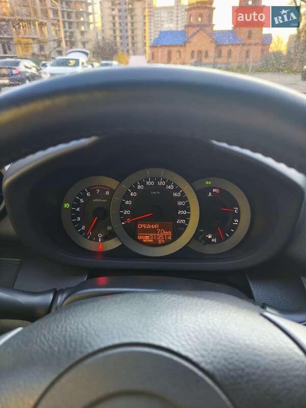 Внедорожник / Кроссовер Toyota RAV4 2006 в Киеве