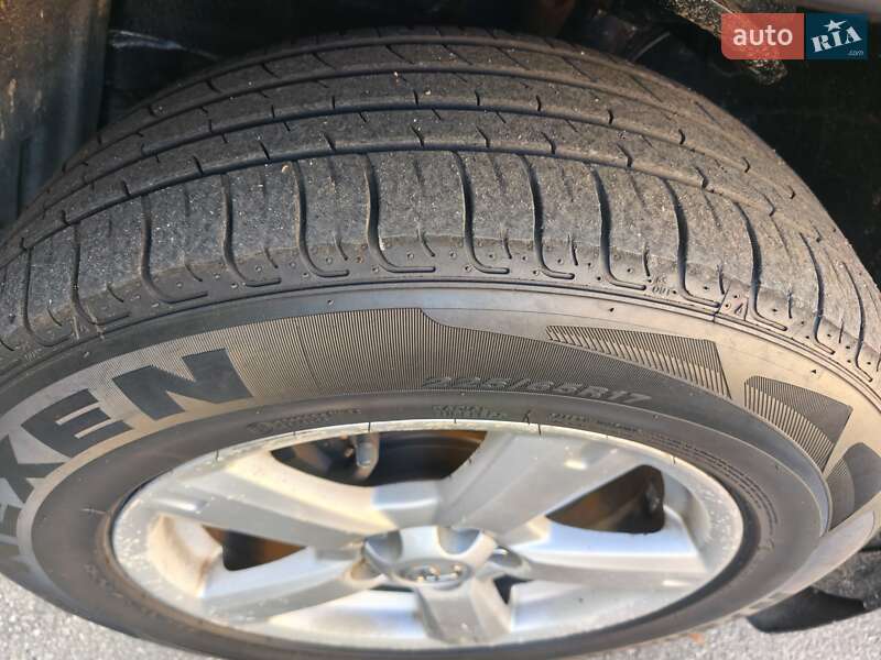 Внедорожник / Кроссовер Toyota RAV4 2006 в Киеве