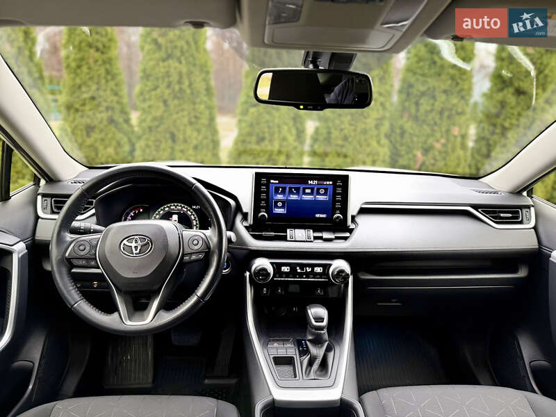 Внедорожник / Кроссовер Toyota RAV4 2019 в Харькове фото 8 Внедорожник / Кроссовер Toyota RAV4 2019 в Харькове