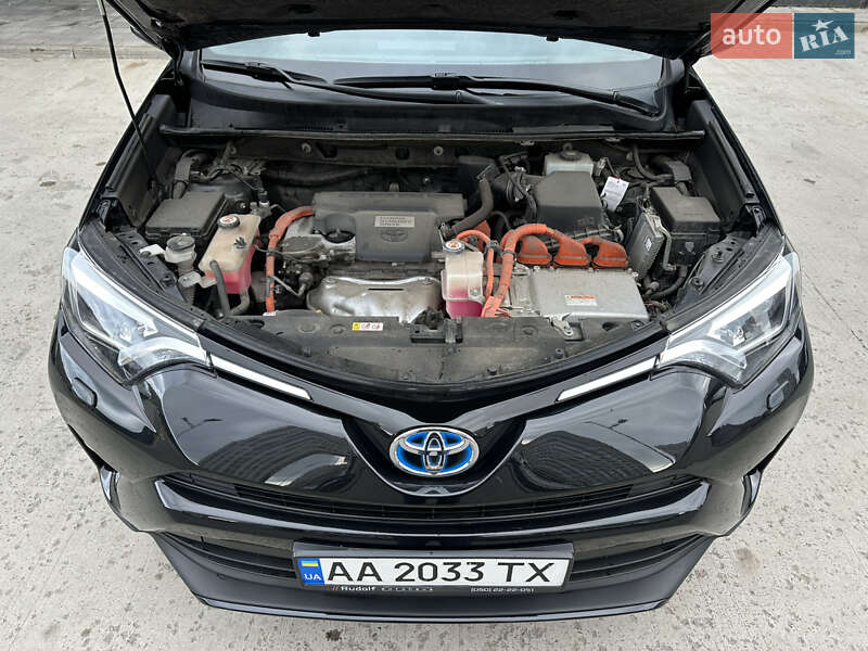 Внедорожник / Кроссовер Toyota RAV4 2018 в Киеве фото 19 Внедорожник / Кроссовер Toyota RAV4 2018 в Киеве