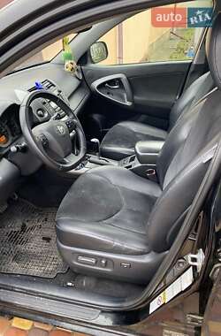 Внедорожник / Кроссовер Toyota RAV4 2010 в Миргороде