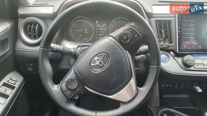 Внедорожник / Кроссовер Toyota RAV4 2017 в Харькове фото 12 Внедорожник / Кроссовер Toyota RAV4 2017 в Харькове