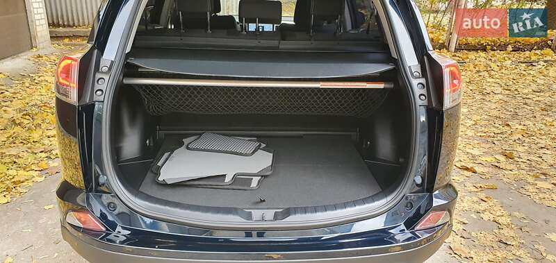 Внедорожник / Кроссовер Toyota RAV4 2017 в Харькове фото 29 Внедорожник / Кроссовер Toyota RAV4 2017 в Харькове