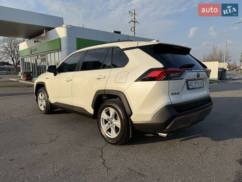 Внедорожник / Кроссовер Toyota RAV4 2019 в Днепре