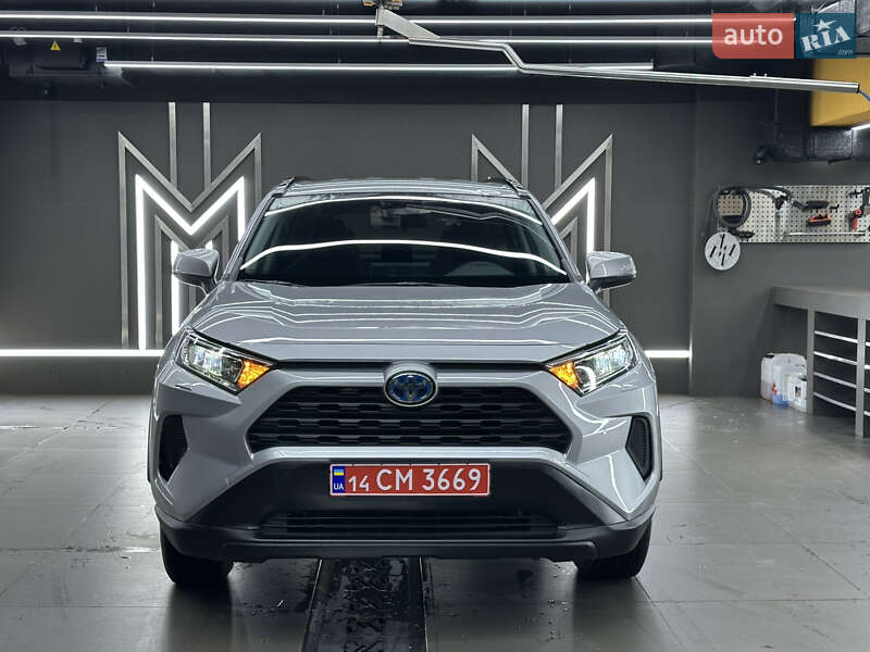 Внедорожник / Кроссовер Toyota RAV4 2022 в Ужгороде