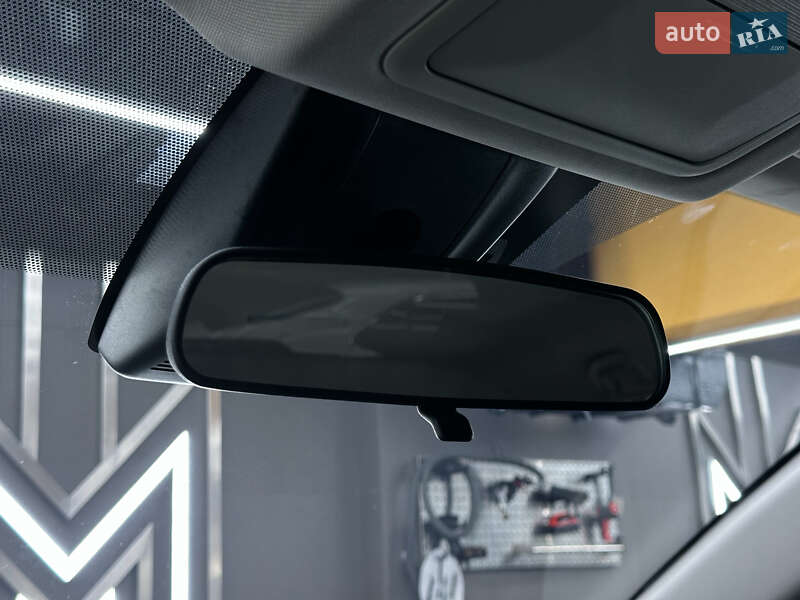 Внедорожник / Кроссовер Toyota RAV4 2022 в Ужгороде