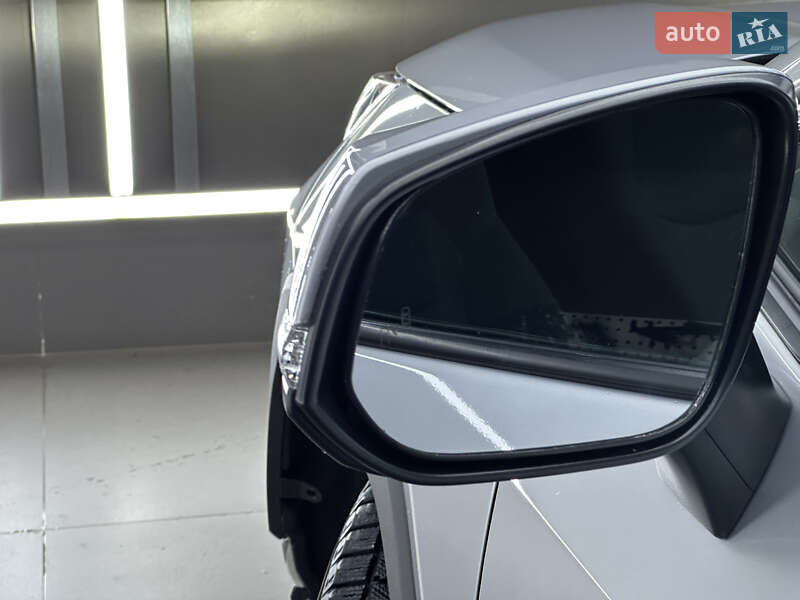 Внедорожник / Кроссовер Toyota RAV4 2022 в Ужгороде