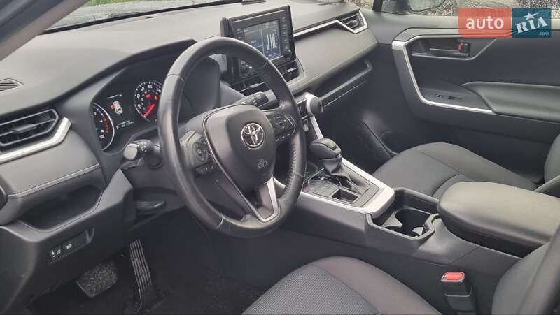 Внедорожник / Кроссовер Toyota RAV4 2018 в Киеве