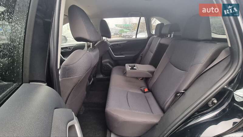 Внедорожник / Кроссовер Toyota RAV4 2018 в Киеве