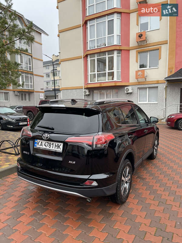 Внедорожник / Кроссовер Toyota RAV4 2018 в Киеве фото 7 Внедорожник / Кроссовер Toyota RAV4 2018 в Киеве