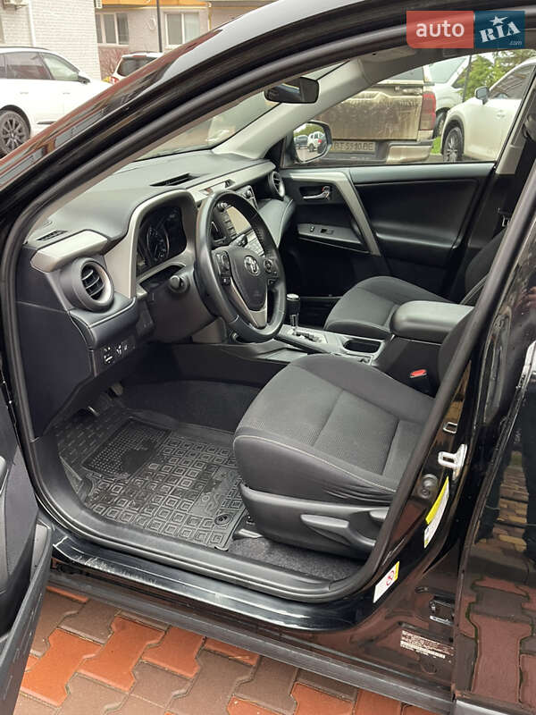 Внедорожник / Кроссовер Toyota RAV4 2018 в Киеве фото 52 Внедорожник / Кроссовер Toyota RAV4 2018 в Киеве