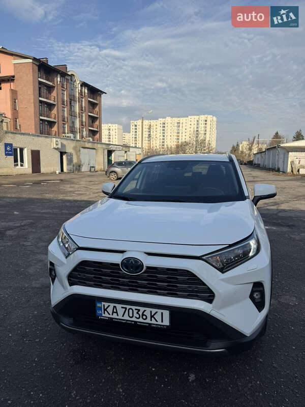 Позашляховик / Кросовер Toyota RAV4 2023 в Харкові