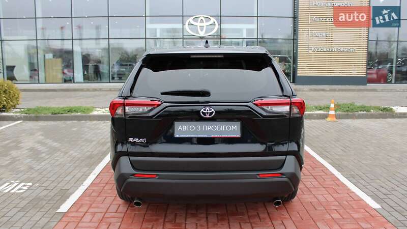 Внедорожник / Кроссовер Toyota RAV4 2019 в Черкассах