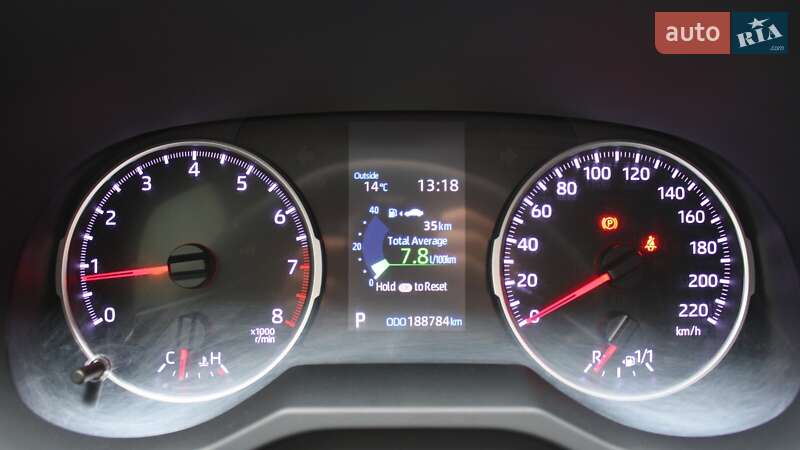 Внедорожник / Кроссовер Toyota RAV4 2019 в Черкассах