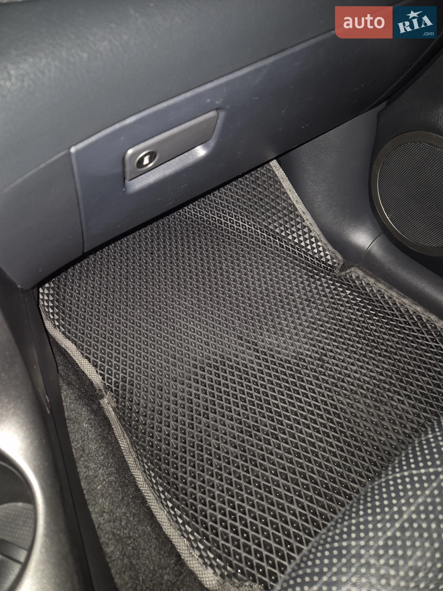 2011 Toyota RAV 4 - мініатюра 13