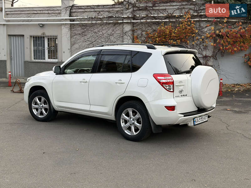Внедорожник / Кроссовер Toyota RAV4 2011 в Одессе