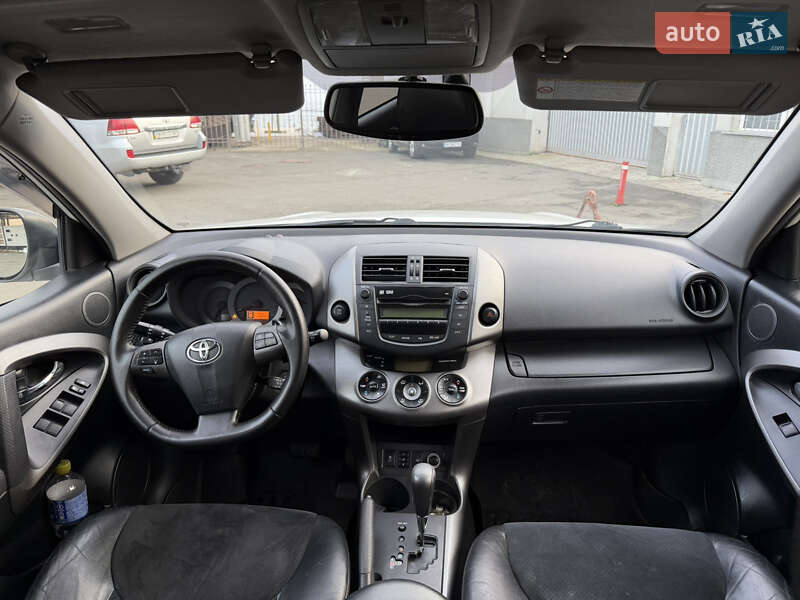 Внедорожник / Кроссовер Toyota RAV4 2011 в Одессе