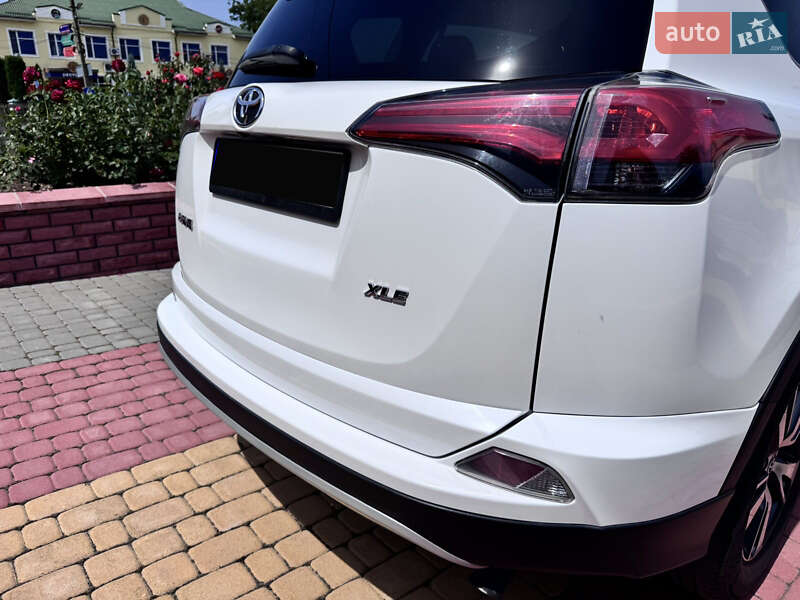 Внедорожник / Кроссовер Toyota RAV4 2016 в Виннице фото 3 Внедорожник / Кроссовер Toyota RAV4 2016 в Виннице